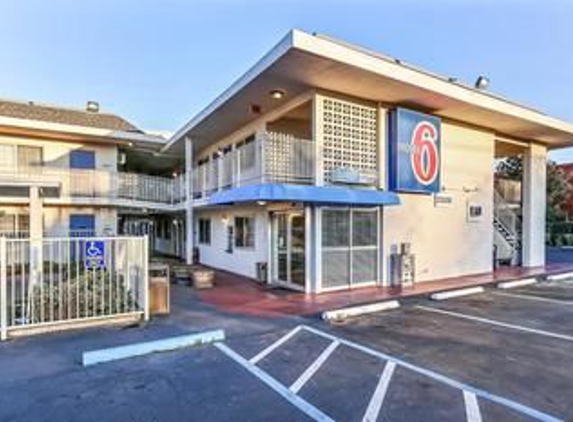 Motel 6 Napa - Napa, CA