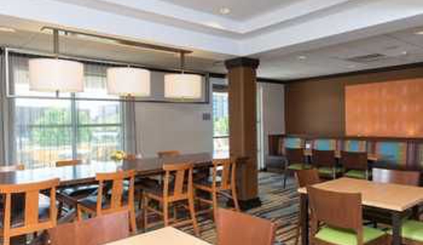 Fairfield Inn & Suites - Omaha, NE