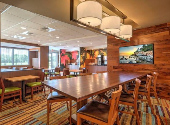 Fairfield Inn & Suites - Greenville, NC