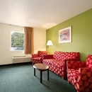 Super 8 by Wyndham Florence - Motels