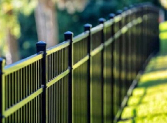 Top Rail Fence Charleston