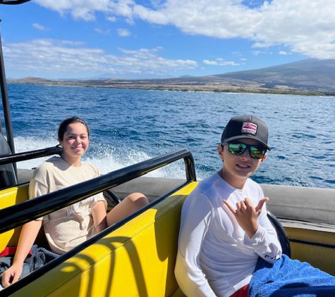 Hawaii Marine Life Charters - Kailua Kona, HI