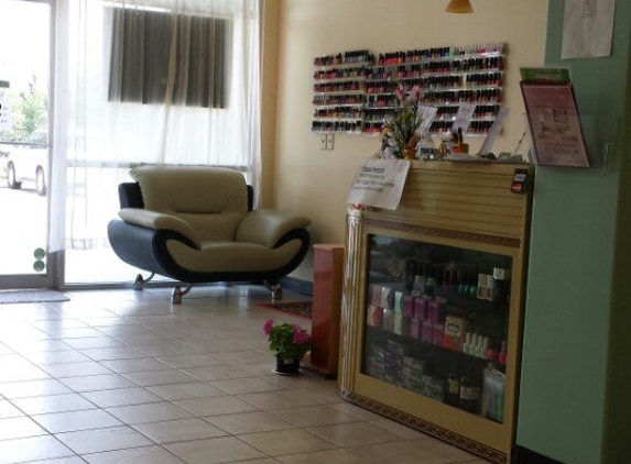 Euphoria Nails & Spa - Houston, TX