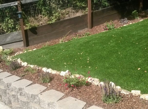 Lovell Landscaping - freedom, CA