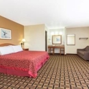 Days Inn by Wyndham Paxton - Motels