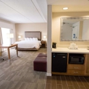 Hampton Inn & Suites Pittsburgh/Harmarville - Hotels