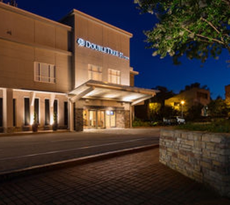 DoubleTree by Hilton Hotel Raleigh - Brownstone - University - Raleigh, NC