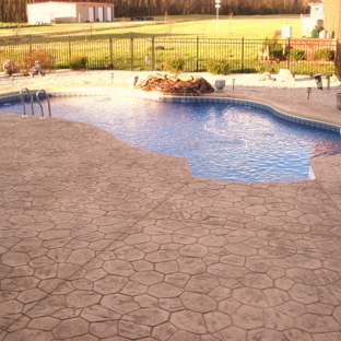 Contemporary Pools - Chesapeake, VA