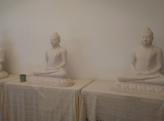 Sarathchandra Buddhist Ctr - North Hollywood, CA