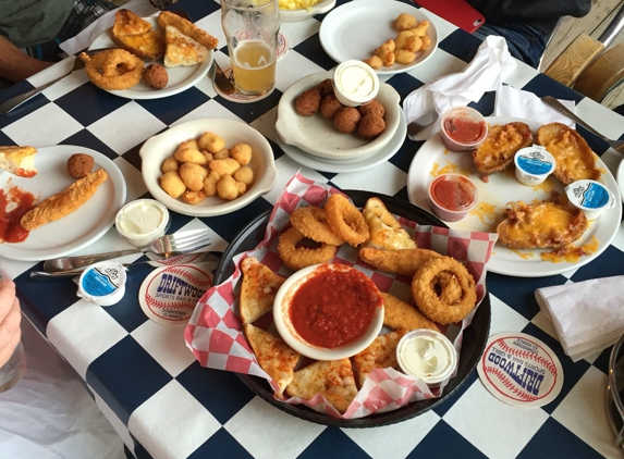 Driftwood Restaurant & Sports Bar - Saint Ignace, MI