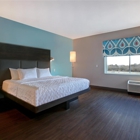 Tru by Hilton Alcoa Knoxville Airport