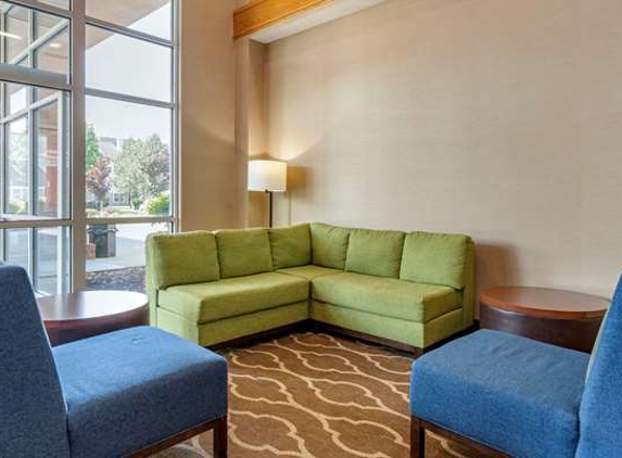 Comfort Suites Salem - Salem, OR