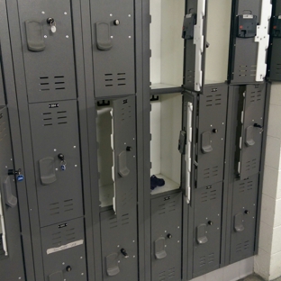 Verdugo Park & Recreation Center - Burbank, CA. Lots of lockers