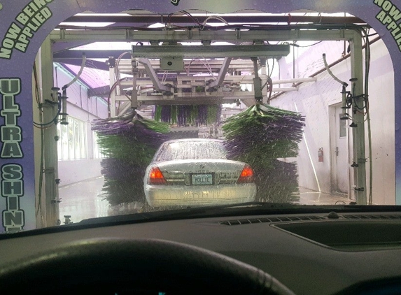 Ultra Clean Express Car Wash - Las Vegas, NV