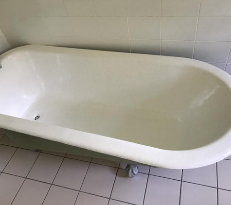 Amazing Tub & Tile Resurfacing - Newcastle, NSW. After the bath has just been resurfaced & is drying :)