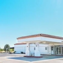 Super 8 by Wyndham Abilene North - Motels