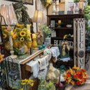 Maguana's Unique Gifts & Flowers - Florists