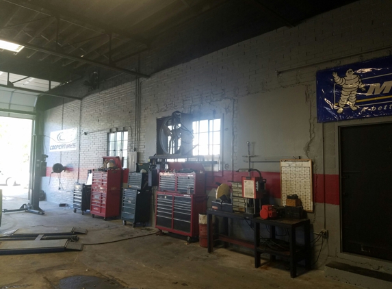 Williams Automotive & Forklift Repair - Springdale, AR