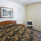 WoodSpring Suites