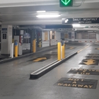 LAZ Parking - Met Park North