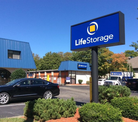 Life Storage - Englewood, NJ