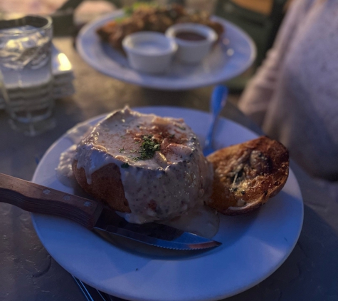 Paradise Beach Grille - Capitola, CA