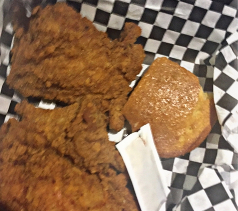 Sweetie Pie's Hollywood - North Hollywood, CA. Chicken....