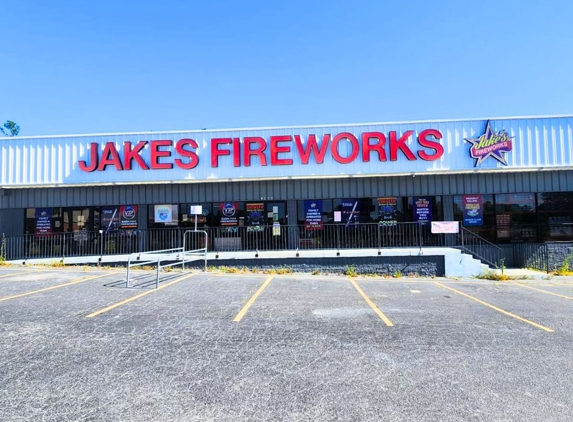 Jake's Fireworks - Macon, GA