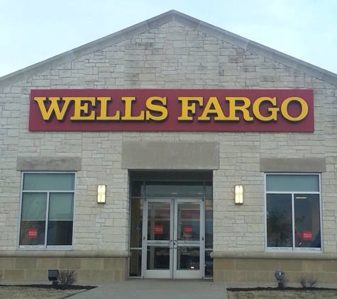 Wells Fargo Bank - Grand Prairie, TX