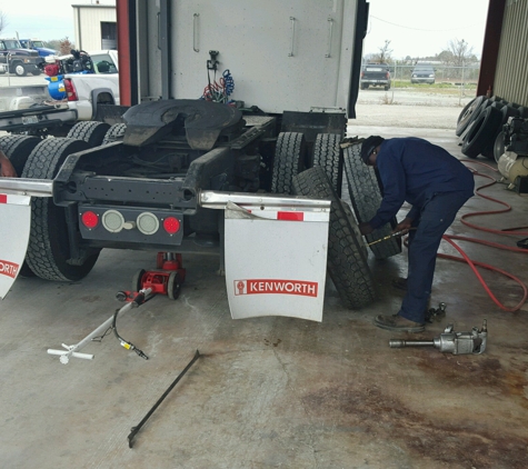 Jamar Truck Tire Repair - Olive Branch, MS