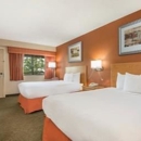 Days Inn by Wyndham Columbus Fairgrounds - Motels