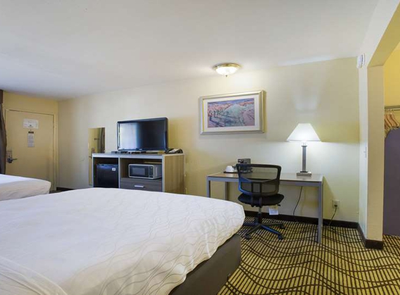 SureStay Plus by Best Western Sacramento North - Sacramento, CA