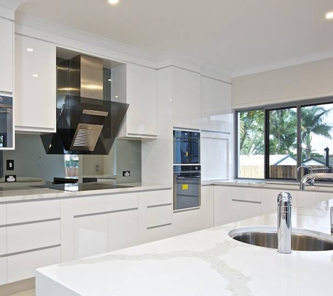 T & M Cabinets - Tingalpa, QLD