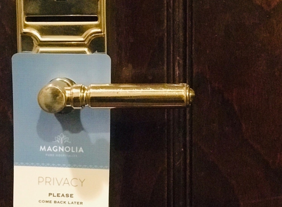 Magnolia Hotel Omaha - Omaha, NE