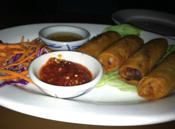 Red Basil Thai Cuisine - Rutherford, NJ