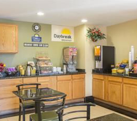 Days Inn by Wyndham Tucson Airport - Tucson, AZ