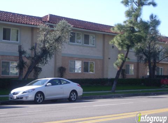 Casa Patrina Apartments - Granada Hills, CA