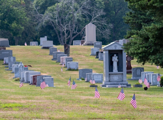 Saint James Cemetery - Manchester, CT