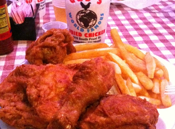 Gus's World Famous Fried Chicken - Memphis, TN