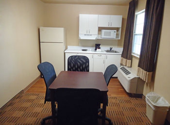 Extended Stay America - Greensboro, NC