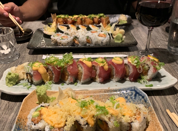 Umami Restaurant and Sushi Bar - Melbourne, FL