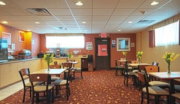 Comfort Inn & Suites JFK Airport - Ozone Park, NY