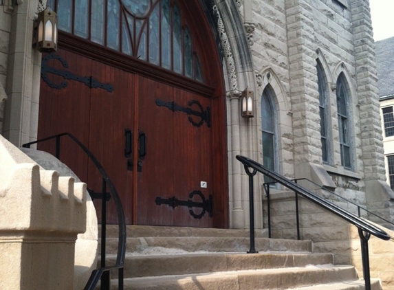 Ebenezer Lutheran Church - Chicago, IL