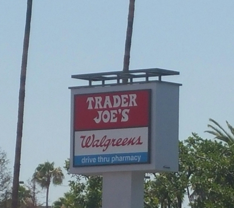 Walgreens - Glendale, CA. Sign