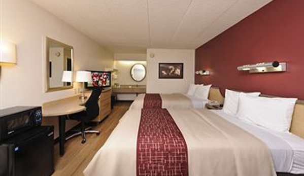 Red Roof Inn - Oak Creek, WI