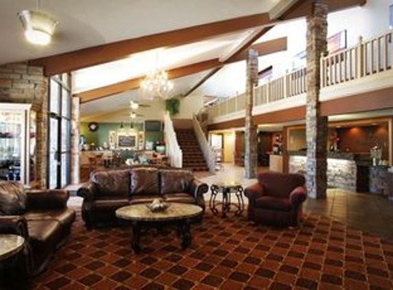 AmericInn - Okoboji, IA