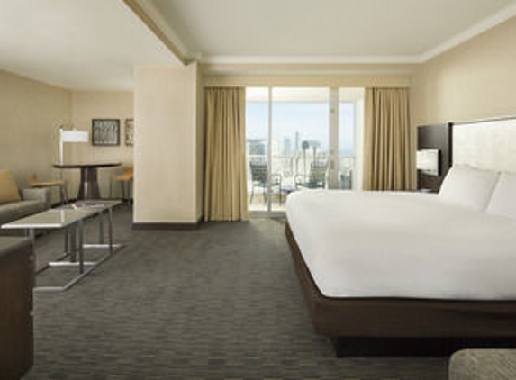 Hilton Hotels & Resorts - San Francisco, CA