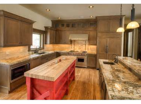 Pinetop Custom Homes - Mccall, ID