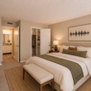 Hickory Creek Apartments and Townhomes - Apartments
