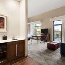 Hampton Inn & Suites Seattle/Renton - Hotels